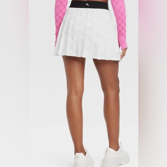 Joy Lab Women’s pleated checkered tennis skirt with attached shorts - Size L - Picture 3 of 13